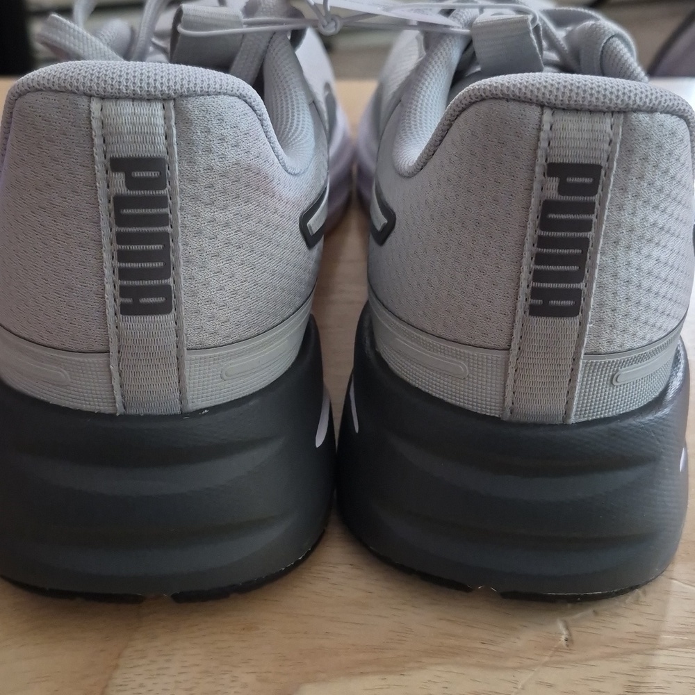 Men's Puma Light Gray Mesh Athletic Sneakers with Black Logo - Picture 6 of 10